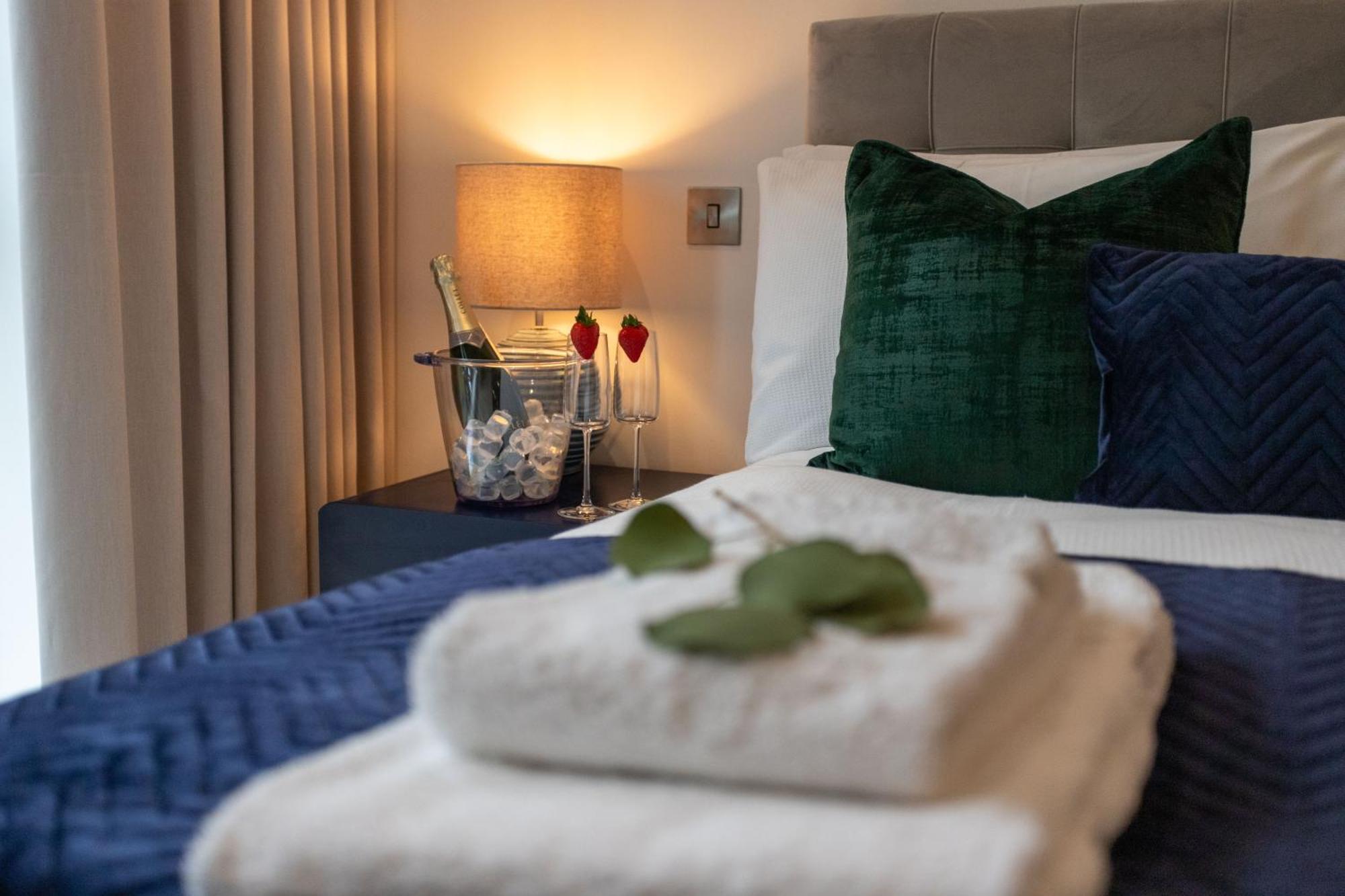 Springfield Two Apartment Harrogate Luaran gambar