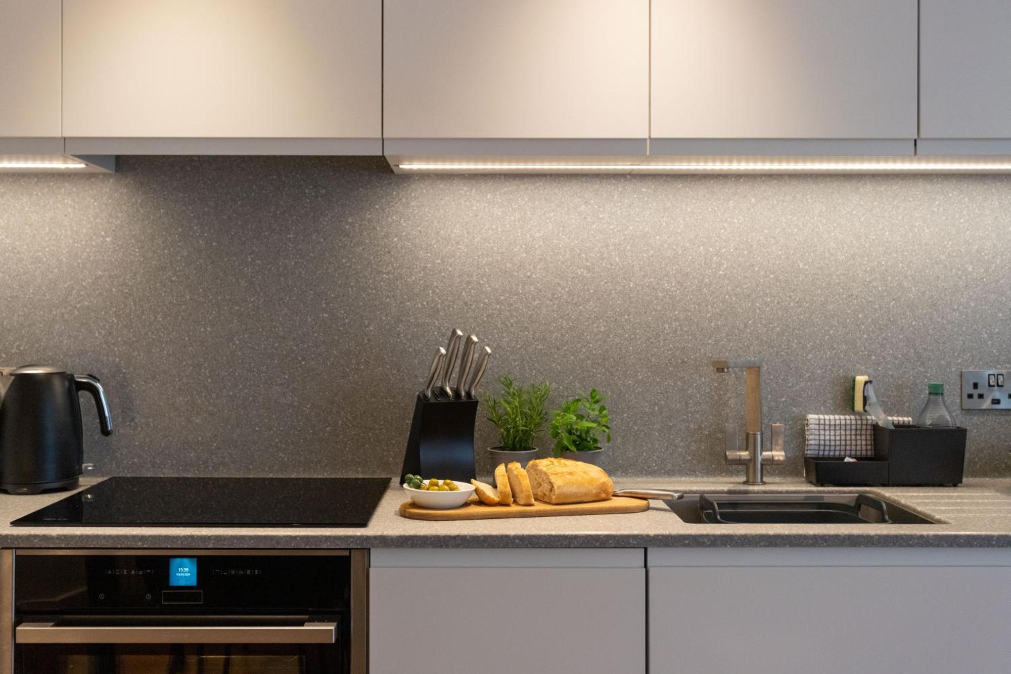 Springfield Two Apartment Harrogate Luaran gambar